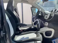 Używany Smart ForFour Passion 71 KM (52 kW) 2016 Czarny Hatchback