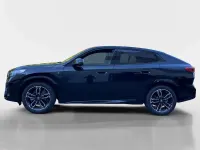 Gebraucht BMW iX2 M Sport 225 kW (306 PS) 2025 Saphirschwarz metallic SUV