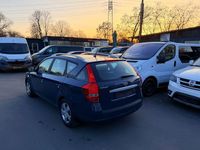 Gebraucht Kia Ceed 105 PS (77 kW) 2011 Blau Kleinwagen