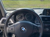 Gebraucht BMW 116 136 PS (100 kW) 2014 Schwarz Kleinwagen