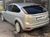 Gebraucht Ford Focus Titanium 125 PS (91 kW) 2009 Silber Limousine