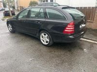 Gebraucht Mercedes C240 170 PS (125 kW) 2002 Schwarz Kombi