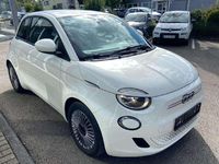 Gebraucht Fiat 500e Basis 86 kW (118 PS) 2023 Colore esterno (arktis weiß) Limousine