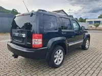Gebraucht Jeep Cherokee Limited 177 PS (130 kW) 2009 Schwarz SUV