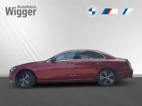 Gebraucht Mercedes E400 Avantgarde 330 PS (242 kW) 2023 Hyazinthrot metallic Limousine