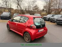 Używany Toyota Aygo 68 KM (50 kW) 2011 Czerwony Hatchback