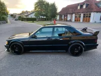 Gebraucht Mercedes 190 160 PS (117 kW) 1987 Schwarz Limousine