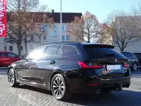 Gebraucht BMW 318 Advantage 150 PS (110 kW) 2022 Schwarz Limousine