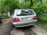 Używany Mercedes E220 Classic 143 KM (105 kW) 2000 Srebrny Kombi