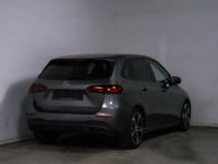 Gebraucht Mercedes B250 224 PS (164 kW) 2024 Lack mountaingrau (metallic) Van / Kleinbus