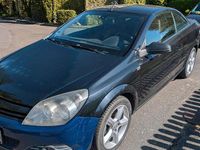 Używany Opel Astra Cabriolet 140 KM (102 kW) 2008 Czarny Kabriolet