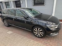 Gebraucht VW Passat Highline 220 PS (161 kW) 2018 Schwarz Kombi