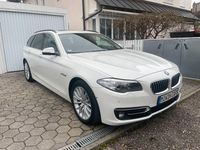 Gebraucht BMW 520 Luxury Line 190 PS (139 kW) 2015 Alpinweiss iii Kombi