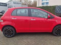 Gebraucht Toyota Yaris Cool 69 PS (50 kW) 2011 Rot Kleinwagen