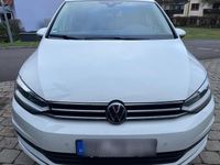 Gebraucht VW Touran Highline 150 PS (110 kW) 2023 Weiß Van / Kleinbus