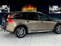 Gebraucht Volvo V60 CC Pro 150 PS (110 kW) 2018 Braun Kombi