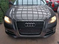 gebraucht Audi A3 Sportback 1.6 TDI DPF S tronic line Sportpaket