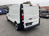 Gebraucht Opel Vivaro 95 PS (69 kW) 2017 Weiß Van / Kleinbus