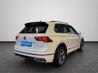 Gebraucht VW Tiguan R-line 150 PS (110 kW) 2023 Pure white SUV