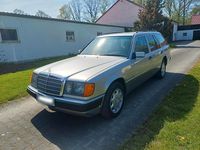 Second-hand Mercedes E250 90 CP (66 kW) 1993 Argintiu Break