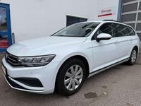 Gebraucht VW Passat Conceptline 150 PS (110 kW) 2022 Gletscherweiß metallic Kombi