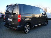 Gebraucht Citroën Spacetourer 177 PS (130 kW) 2025 Grau metallic Van / Kleinbus