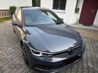 Gebraucht VW Golf VIII Active 150 PS (110 kW) 2023 Grau Limousine