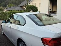 Gebraucht BMW 325 218 PS (160 kW) 2008 Weiß Coupé