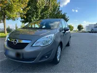 Gebraucht Opel Meriva Design Edition 101 PS (74 kW) 2011 Silber Van / Kleinbus