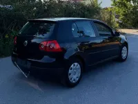 Gebraucht VW Golf IV Trendline 90 PS (66 kW) 2004 Black magic perleffekt Kleinwagen