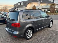 Gebraucht VW Touran Match 105 PS (77 kW) 2013 Grau Van / Kleinbus