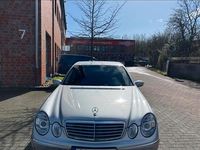 Second-hand Mercedes E200 163 CP (119 kW) 2004 Argintiu Berlinǎ