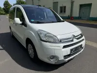 Gebraucht Citroën Berlingo SELECTION 92 PS (67 kW) 2014 Weiß Van / Kleinbus