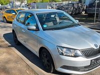 Używany Skoda Fabia 60 KM (44 kW) 2016 Srebrny Hatchback