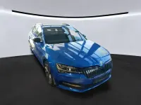 Gebraucht Skoda Superb SportLine 218 PS (160 kW) 2023 Raceblau metallic Kombi
