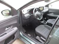 Gebraucht Dacia Jogger 110 PS (80 kW) 2024 Gruen Van / Kleinbus