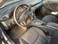 Gebraucht Mercedes C220 140 PS (102 kW) 2005 Grau Kombi