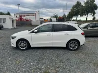 Gebraucht Mercedes B200 163 PS (119 kW) 2019 Polarweiss  unilack Kleinwagen