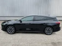 Gebraucht Ford Focus Titanium 125 PS (91 kW) 2024 Schwarz Kombi