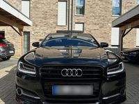 Second-hand Audi A8 S-Line 252 CP (185 kW) 2014 Negru Berlinǎ