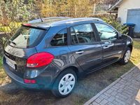 Gebraucht Renault Clio II 75 PS (55 kW) 2009 Grau Kombi