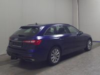 Gebraucht Audi A4 Basis 204 PS (150 kW) 2022 Blau Kombi
