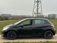 Gebraucht Peugeot 208 82 PS (60 kW) 2012 Schwarz Kleinwagen