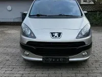 Gebraucht Peugeot 1007 85 PS (62 kW) 2005 Braun Van / Kleinbus