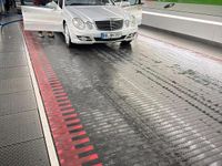 Gebraucht Mercedes E320 224 PS (164 kW) 2007 Grau Limousine