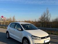 Gebraucht VW Polo Trendline 60 PS (44 kW) 2015 Weiß Limousine