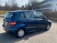 Gebraucht Mercedes B170 116 PS (85 kW) 2009 Blau Van / Kleinbus