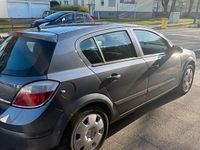 Gebraucht Opel Astra 90 PS (66 kW) 2006 Blau Kleinwagen