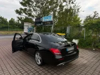 Gebraucht Mercedes E220 194 PS (142 kW) 2019 Schwarz Limousine