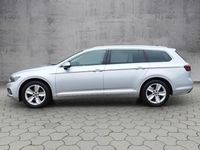 Gebraucht VW Passat Elegance 200 PS (147 kW) 2022 Scale silver metallic Kombi